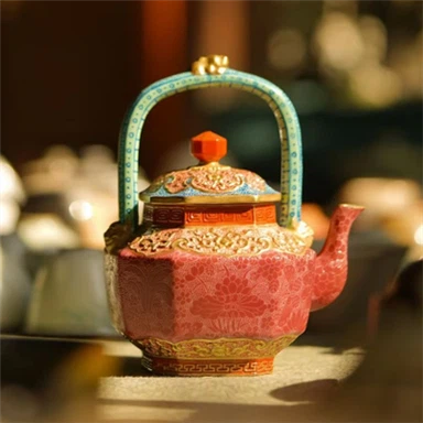 Kiinalainen keraaminen teekannu